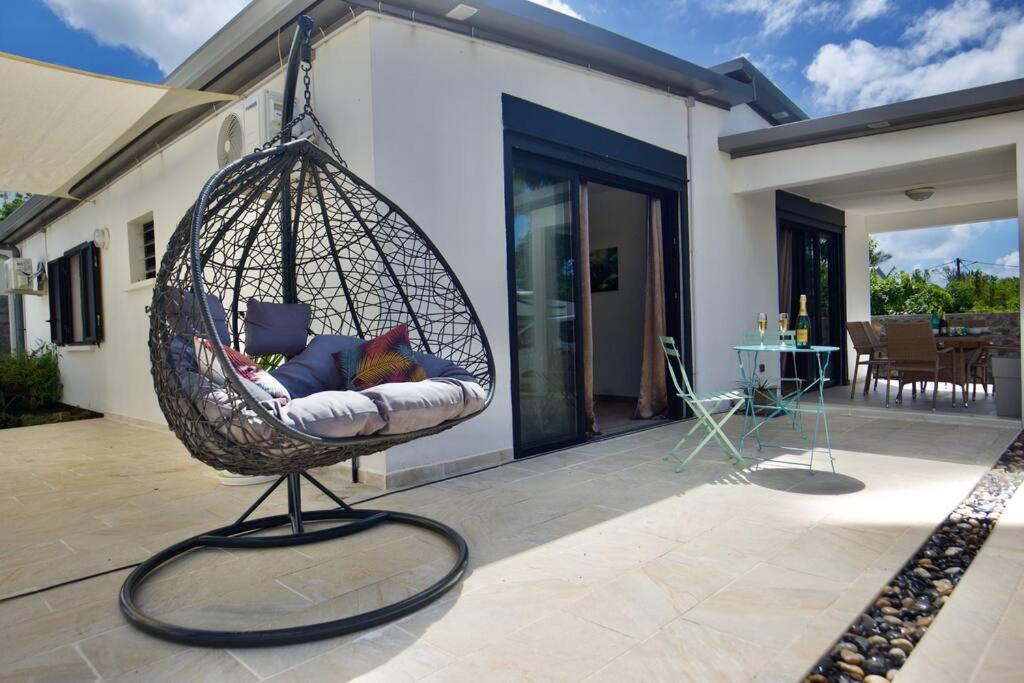 Saint-Benoît Villa Du Beau Vallon 2 Jacuzzi Privatif Et Piscine Chauffee Partagee מראה חיצוני תמונה