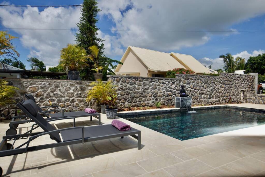 Saint-Benoît Villa Du Beau Vallon 2 Jacuzzi Privatif Et Piscine Chauffee Partagee מראה חיצוני תמונה