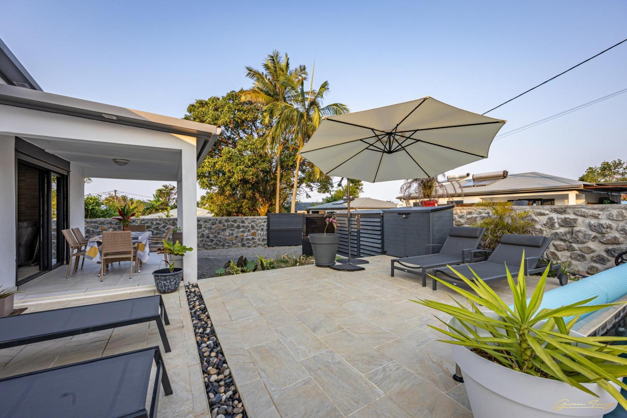 Saint-Benoît Villa Du Beau Vallon 2 Jacuzzi Privatif Et Piscine Chauffee Partagee מראה חיצוני תמונה